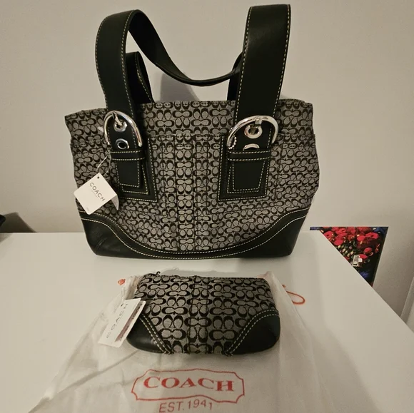 Coach Black and Gray Shoulder Bag w/ Signature Pattern With Matching Coin Purse - Picture 5 of 9